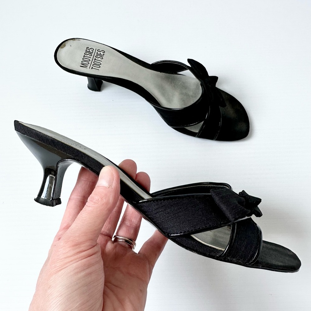 Black Strappy Slip On Sandals Size 7 1/2 Medium